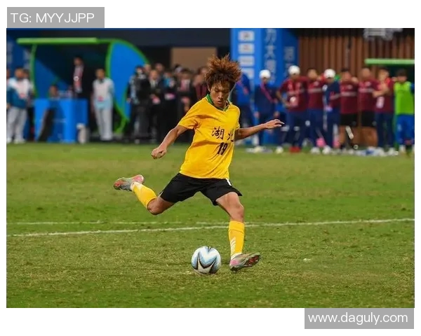 武汉足球队战术创新引领潮流成就新高峰 武汉足球队战术创新引领潮流成就新高峰