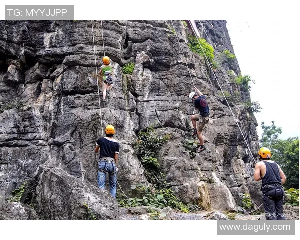 重庆攀岩队的转型之路：从传统训练到现代竞技的深度探索