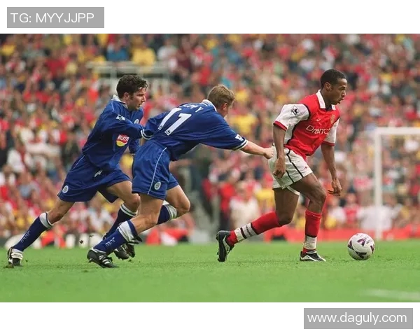 加克波的崛起与未来展望：从天赋少年到足球巨星的奋斗历程