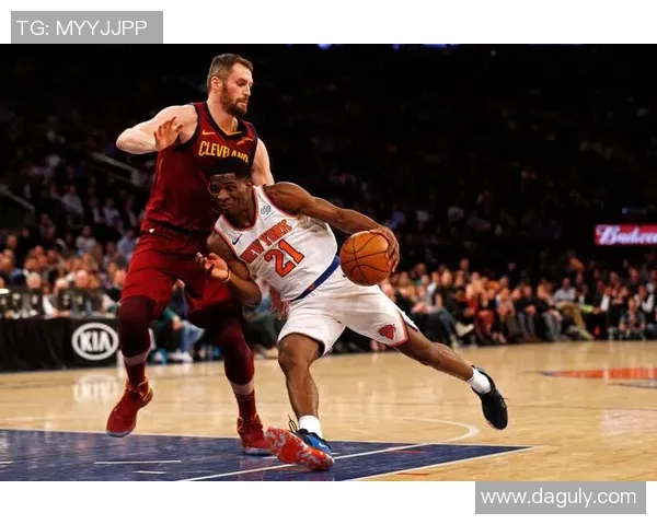 尼克斯与太阳对决分析球队状态及战术策略探讨