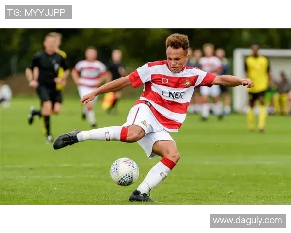 斯蒂文尼与达根汉姆的激烈对决揭示了英乙联赛的竞争魅力与球队实力较量