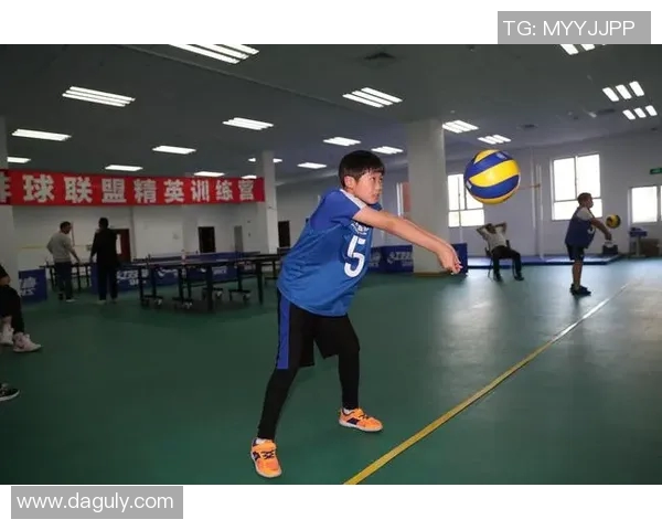 王少杰的成长之路：从青涩少年到职场精英的奋斗历程与心路历程