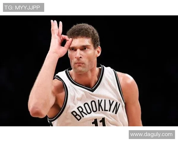 布鲁克洛佩斯:从NBA巨星到篮球战术的领军者之路 布鲁克洛佩斯:从NBA巨星到篮球战术的领军者之路